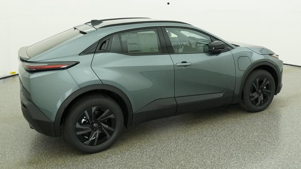 New 2026 Overcast Toyota  SE image 16