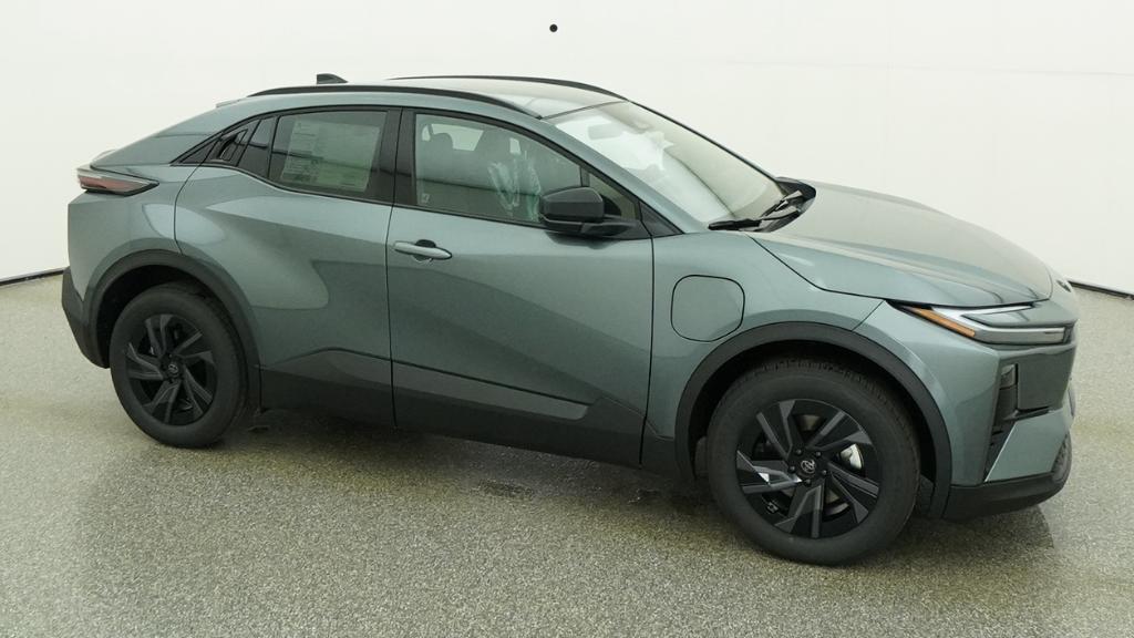 New 2026 Overcast Toyota  SE image 12