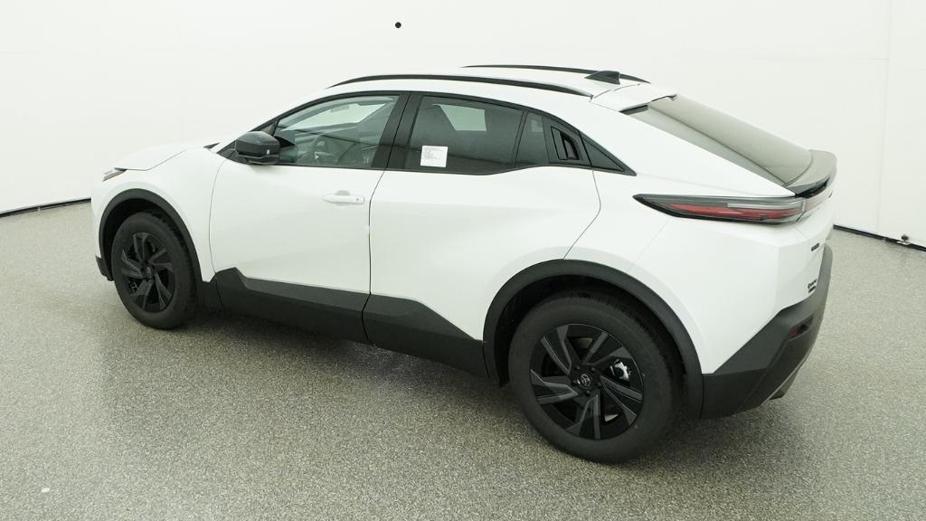 New 2026 Wind Chill Pearl <sup>1</sup> Toyota  SE image 55