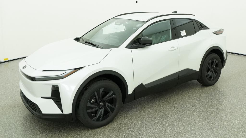 New 2026 Wind Chill Pearl <sup>1</sup> Toyota  SE image 36