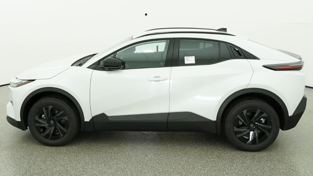 New 2026 Wind Chill Pearl <sup>1</sup> Toyota  SE image 41