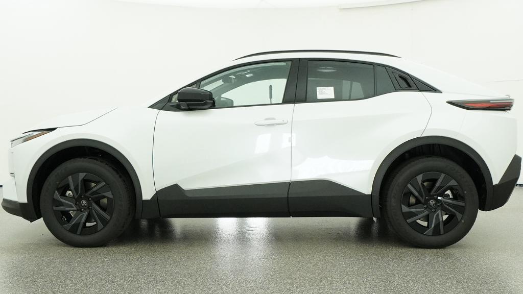 New 2026 Wind Chill Pearl <sup>1</sup> Toyota  SE image 37