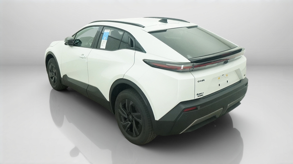 New 2026 Wind Chill Pearl <sup>1</sup> Toyota  SE image 33