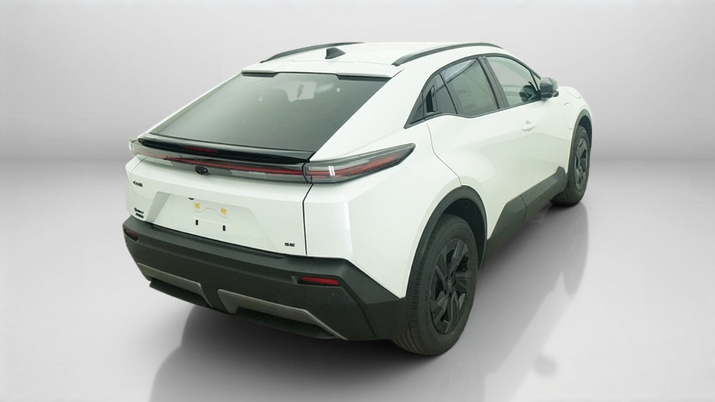 New 2026 Wind Chill Pearl <sup>1</sup> Toyota  SE image 30