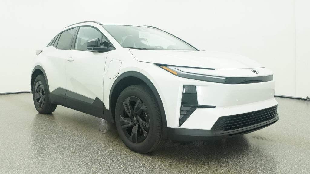 New 2026 Wind Chill Pearl <sup>1</sup> Toyota  SE image 28