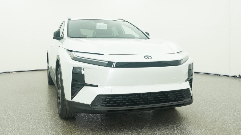 New 2026 Wind Chill Pearl <sup>1</sup> Toyota  SE image 26