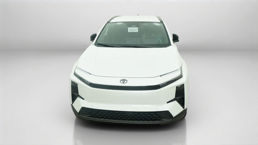 New 2027 Wind Chill Pearl <sup>1</sup> Toyota  SE image 16
