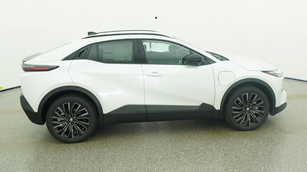 New 2026 Wind Chill Pearl Toyota XSE image 27