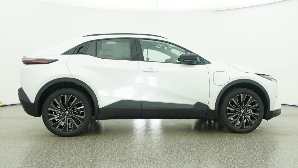 New 2026 Wind Chill Pearl Toyota XSE image 35