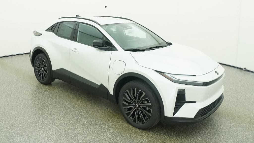 New 2026 Wind Chill Pearl Toyota XSE image 25