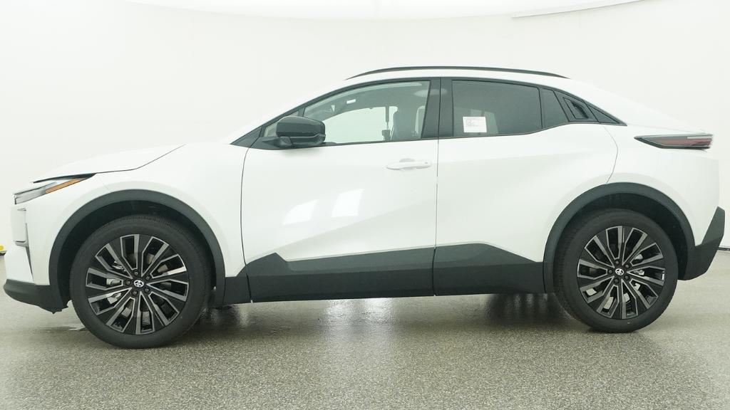 New 2026 Wind Chill Pearl Toyota XSE image 33