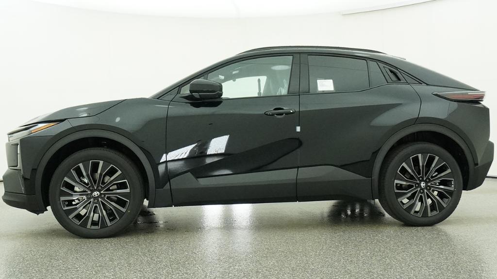 New 2026 Midnight Black Metallic Toyota  XSE image 36