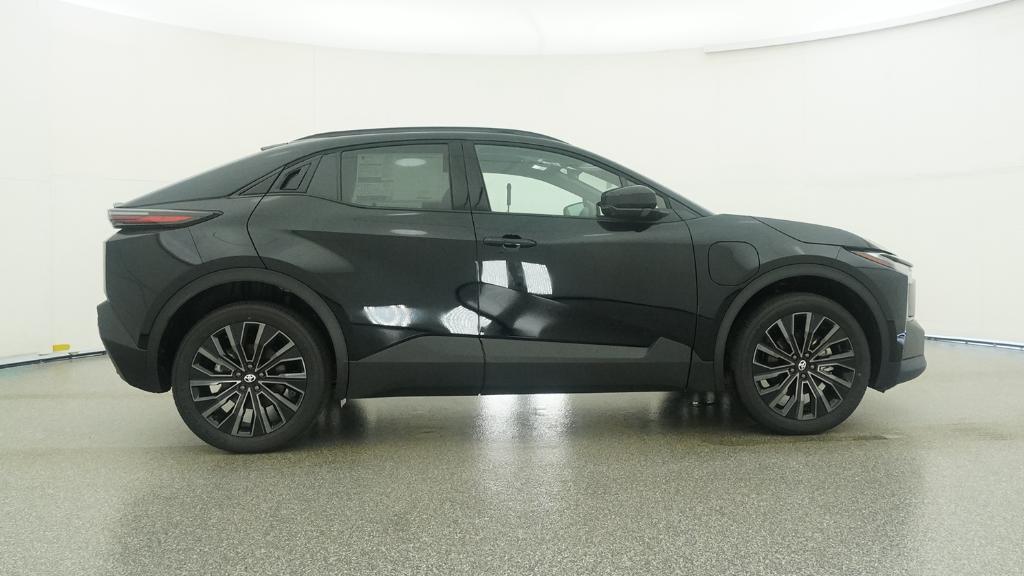New 2026 Midnight Black Metallic Toyota  XSE image 19