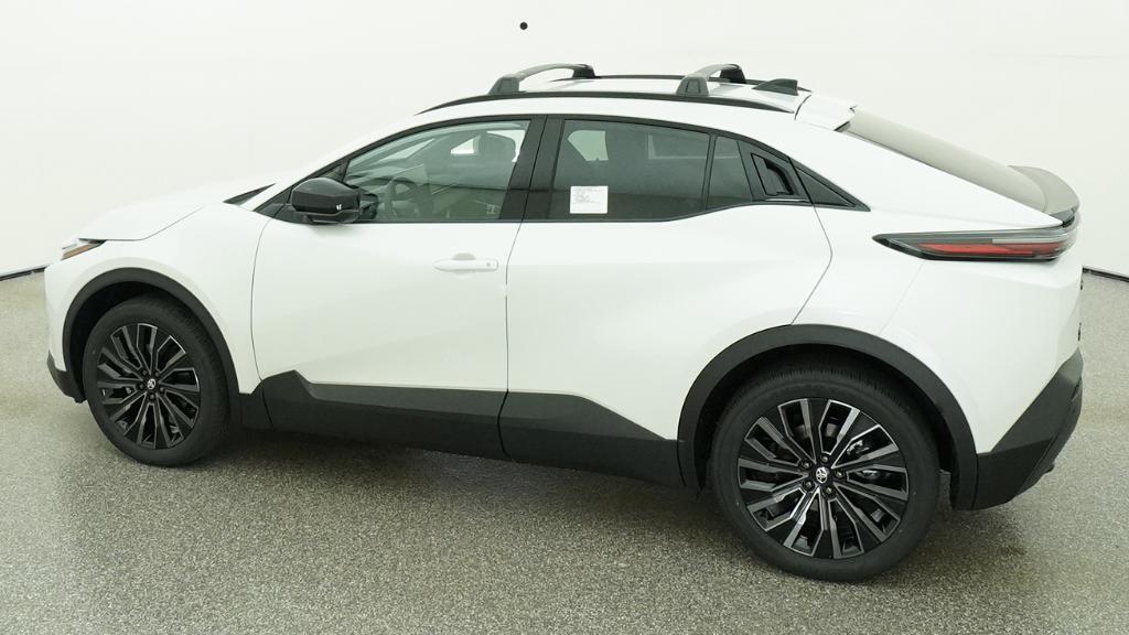 New 2026 Wind Chill Pearl Toyota XSE image 32