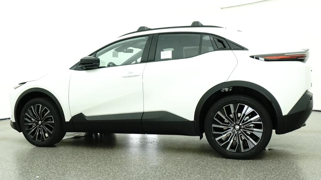 New 2026 Wind Chill Pearl Toyota XSE image 25