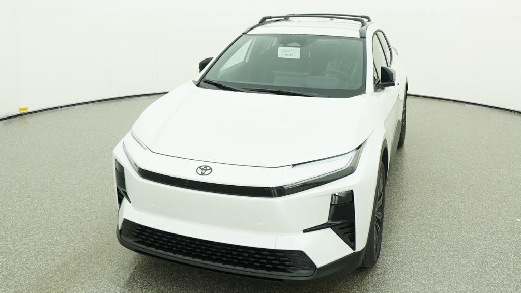 New 2026 Wind Chill Pearl Toyota XSE image 28