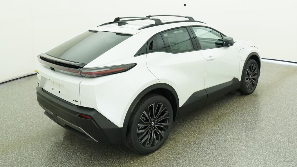 New 2026 Wind Chill Pearl Toyota XSE image 35