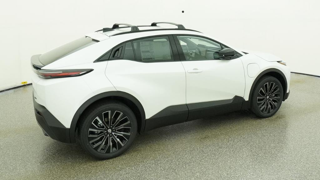 New 2026 Wind Chill Pearl Toyota XSE image 38