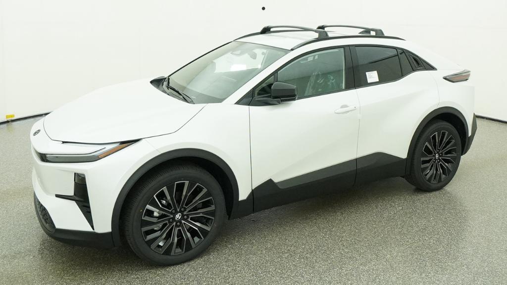 New 2026 Wind Chill Pearl Toyota XSE image 33
