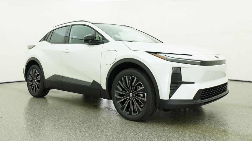 New 2026 Wind Chill Pearl Toyota XSE image 27