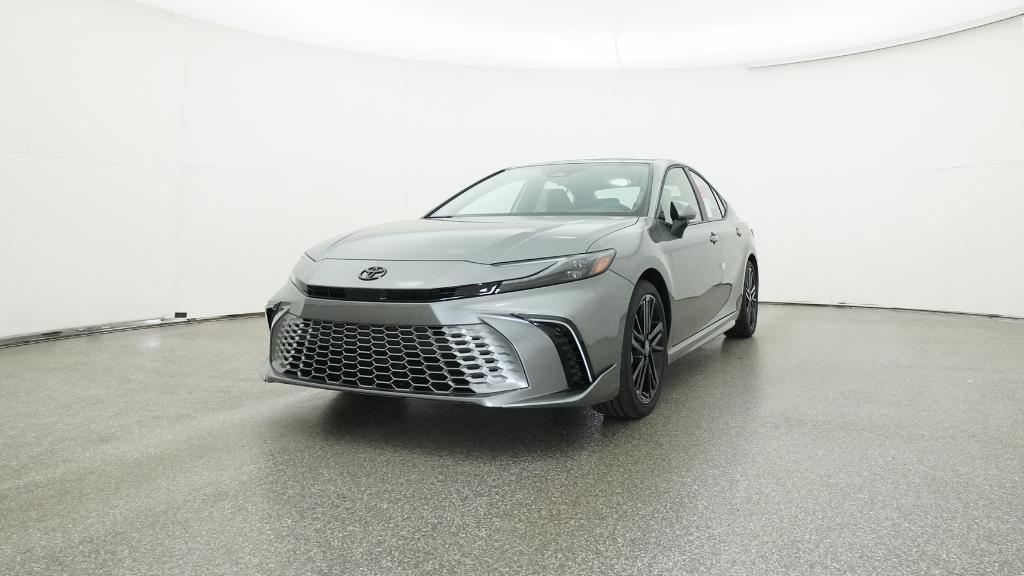 2025 Toyota Camry XSE photo 4