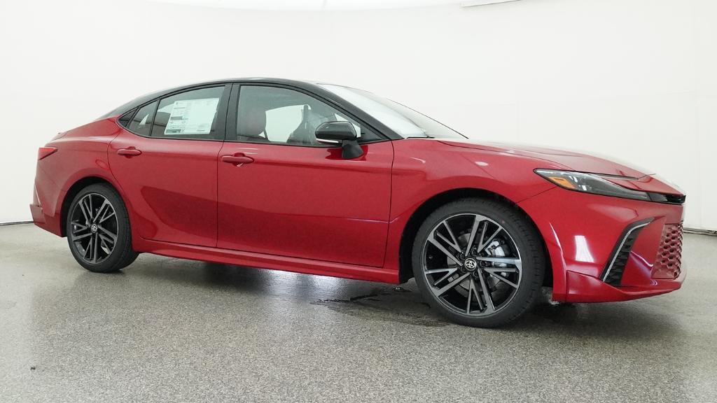 New 2026 Supersonic Red with Midnight Black Metallic roof <sup>1</sup> Toyota  XSE image 5