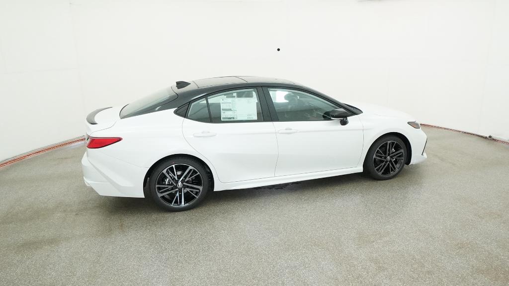 New 2026 Wind Chill Pearl with Midnight Black Metallic roof Toyota XSE image 58