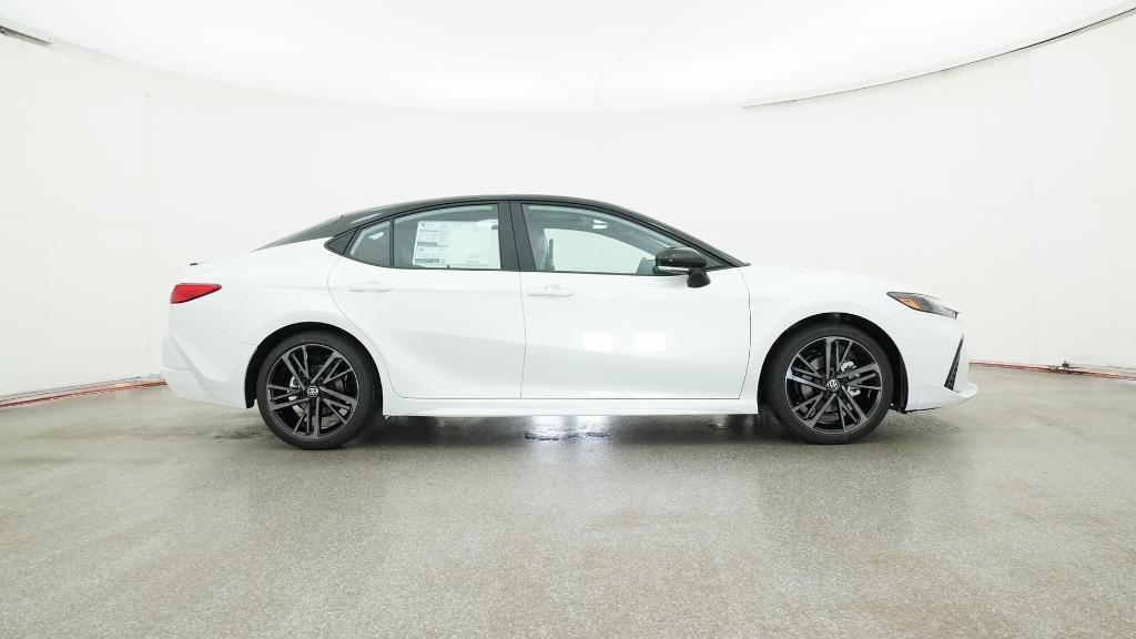 New 2026 Wind Chill Pearl with Midnight Black Metallic roof Toyota XSE image 56