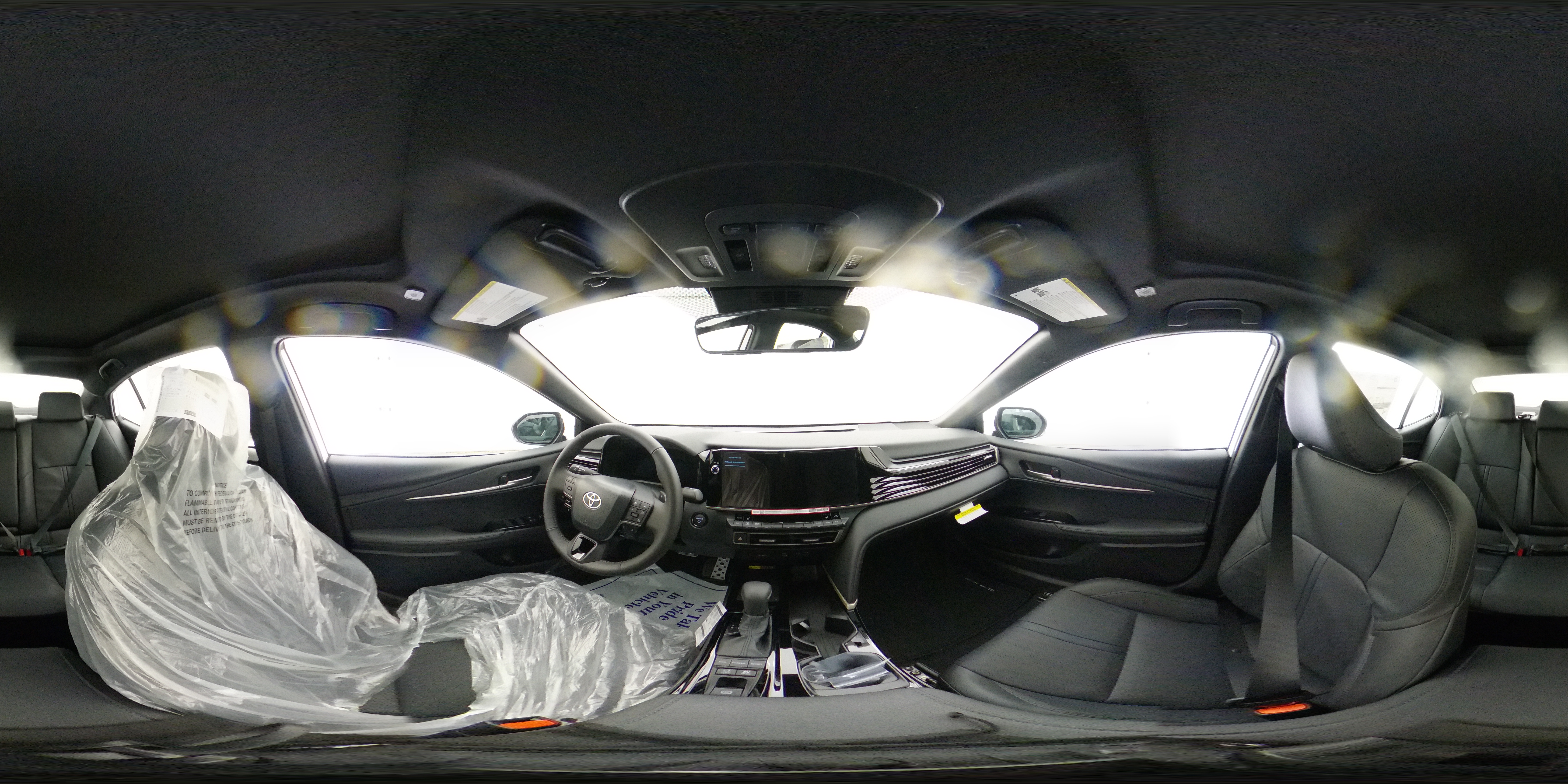 New 2026 Wind Chill Pearl with Midnight Black Metallic roof Toyota XSE 360 Panorama 1
