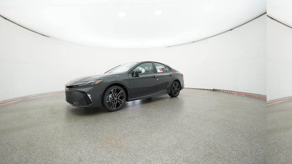 2026 Toyota Camry XSE 4dr Car Slide 18