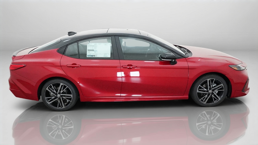 New 2026 Supersonic Red with Midnight Black Metallic roof Toyota XSE image 7