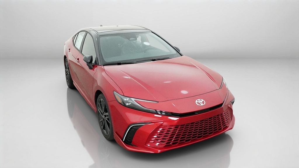New 2026 Supersonic Red with Midnight Black Metallic roof Toyota XSE image 4