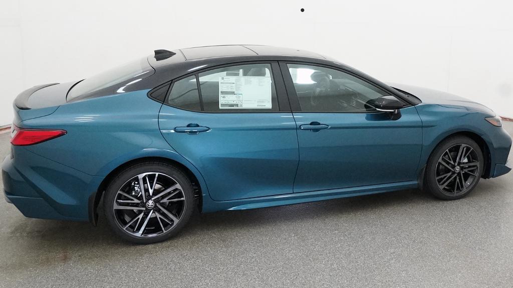 New 2026 Ocean Gem with Midnight Black Metallic roof Toyota XSE image 61