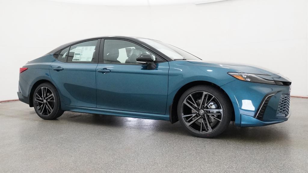 New 2026 Ocean Gem with Midnight Black Metallic roof Toyota XSE image 56