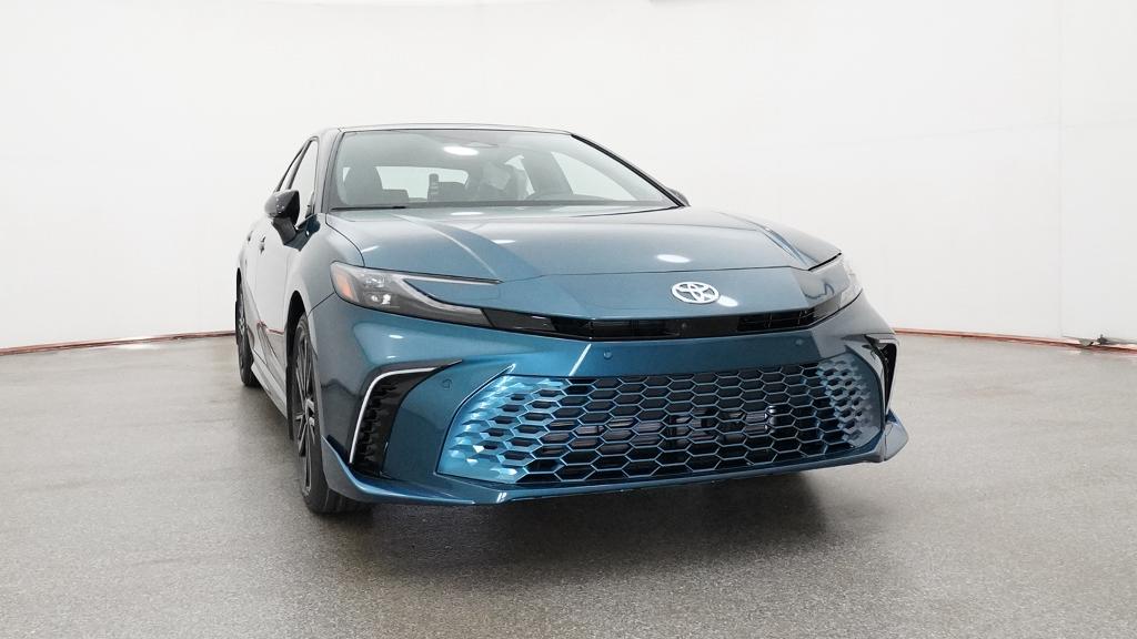 New 2026 Ocean Gem with Midnight Black Metallic roof Toyota XSE image 52