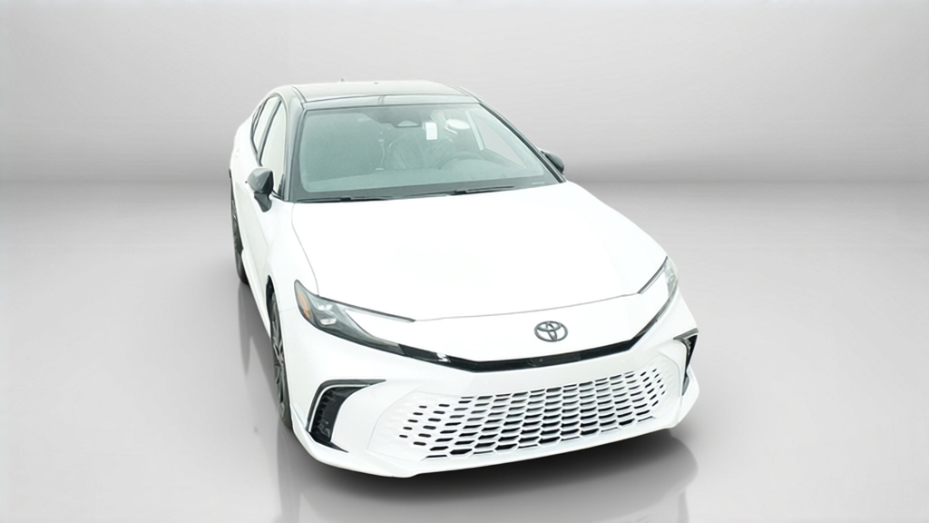 New 2026 Wind Chill Pearl with Midnight Black Metallic roof <sup>1</sup> Toyota  XSE image 31