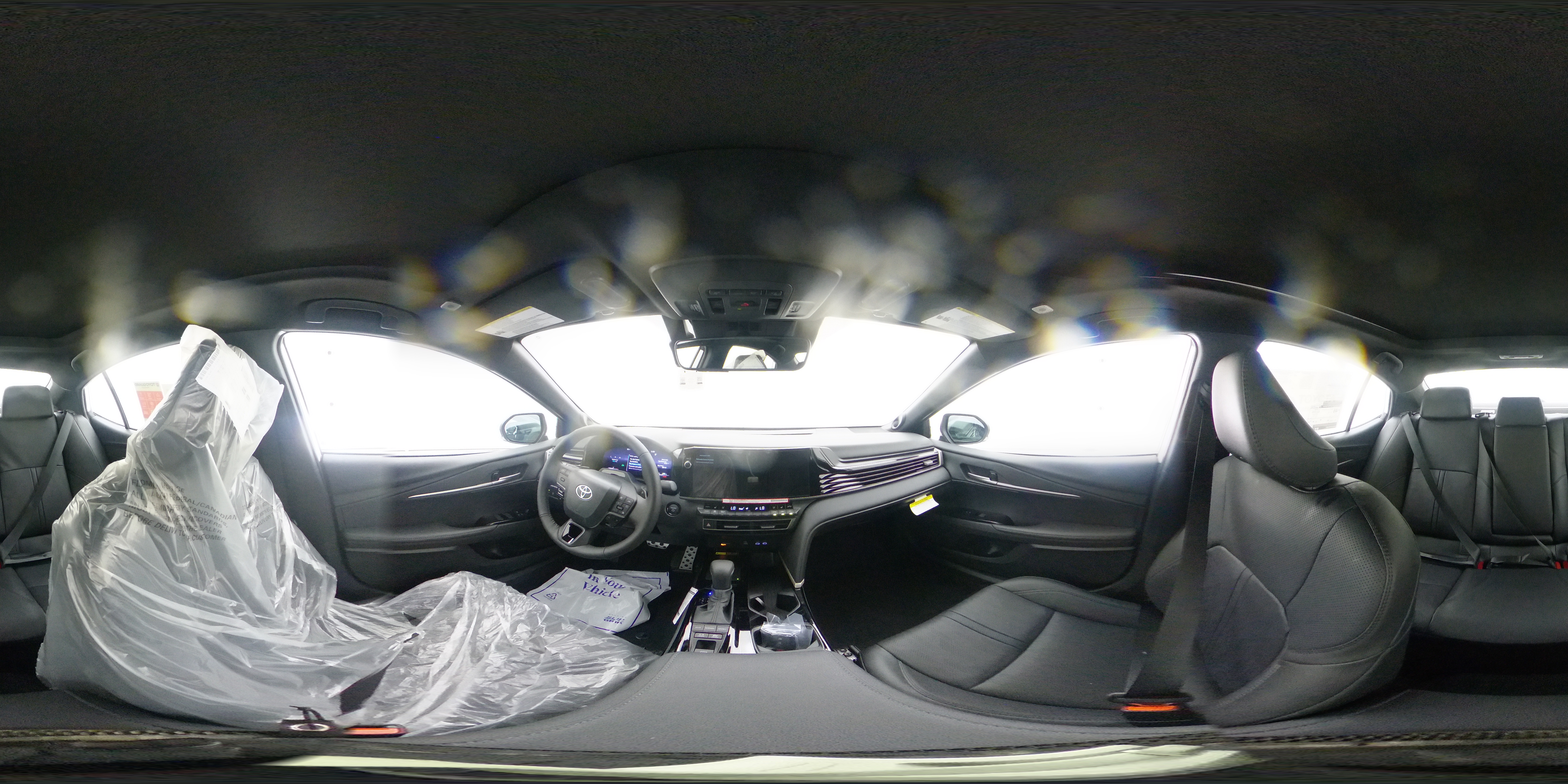 New 2026 Wind Chill Pearl with Midnight Black Metallic roof <sup>1</sup> Toyota  XSE 360 Panorama 1