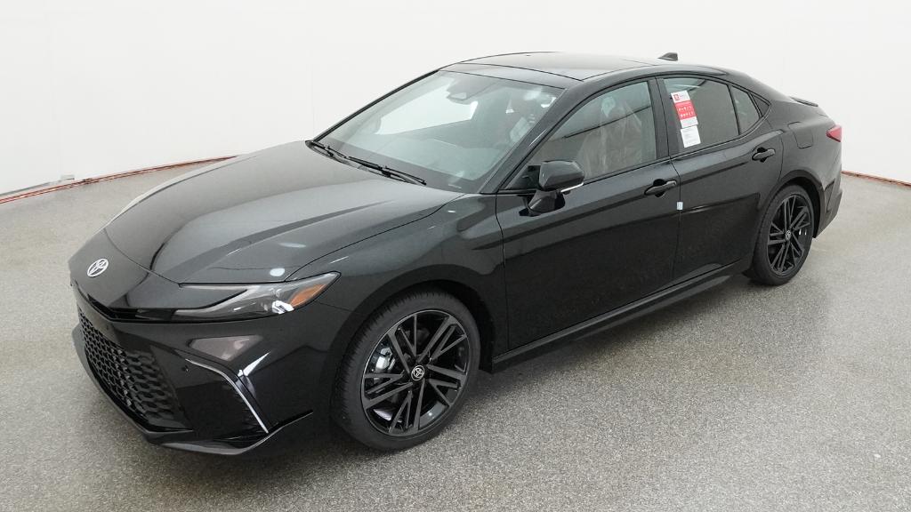 2026 Toyota Camry XSE Hybrid's photo