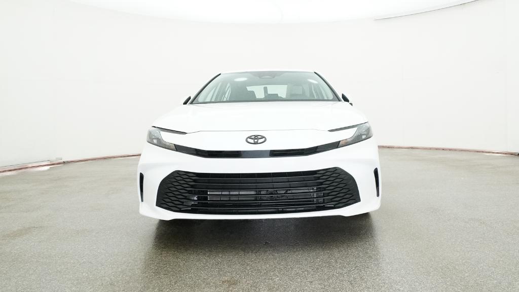 2025 Toyota Camry LE photo 3