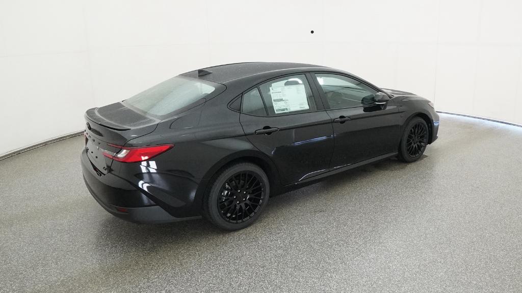 2025 Toyota Camry LE - Photo 39