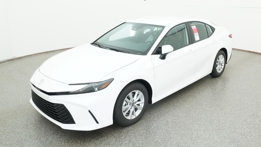 2026 Toyota Camry LE Hybrid's photo
