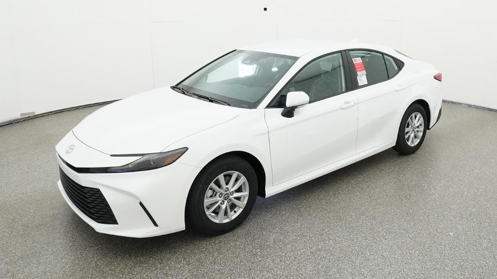 2026 Toyota Camry LE Hybrid's photo