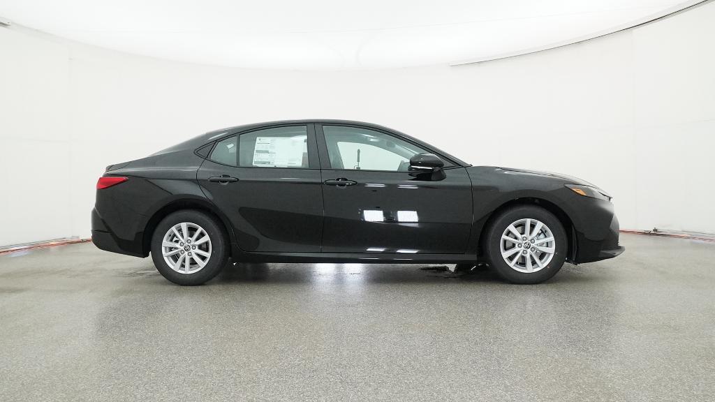 New 2026 Midnight Black Metallic Toyota LE image 33