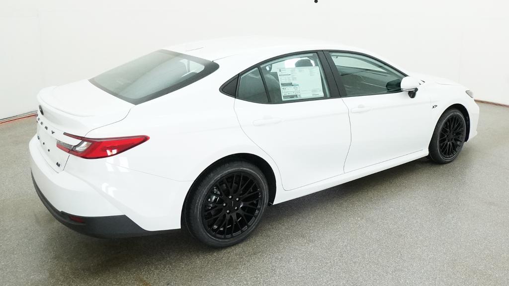 New 2026 Ice Cap Toyota LE image 18
