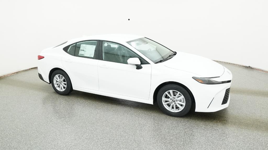 2026 Toyota Camry LE photo 3