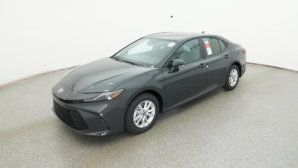 2026 Toyota Camry LE's photo