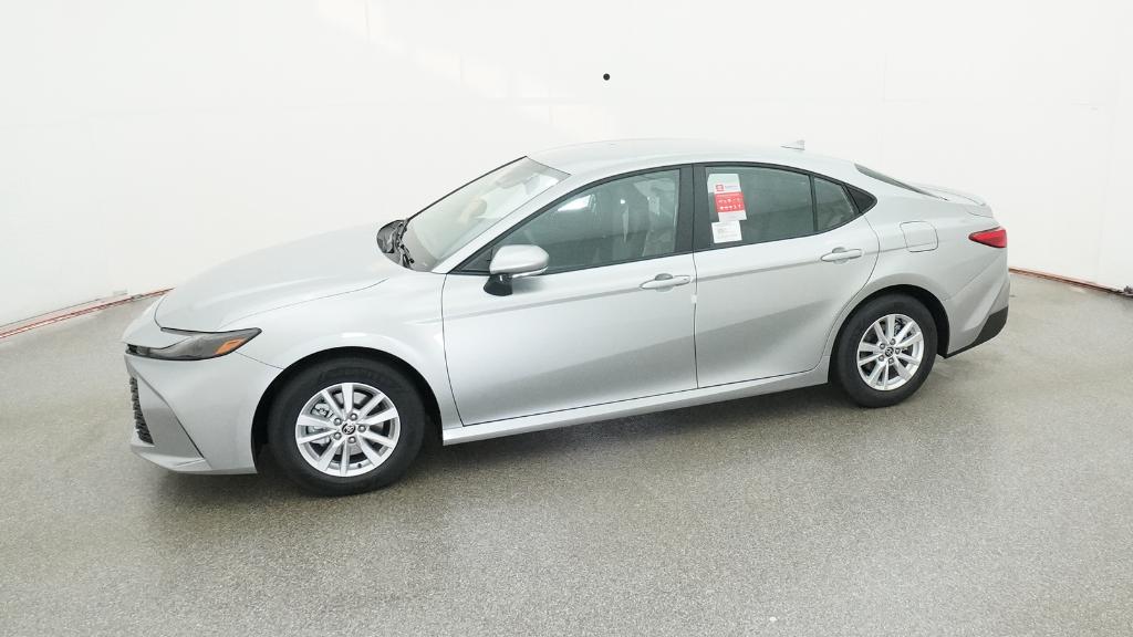 2026 Toyota Camry LE photo 4