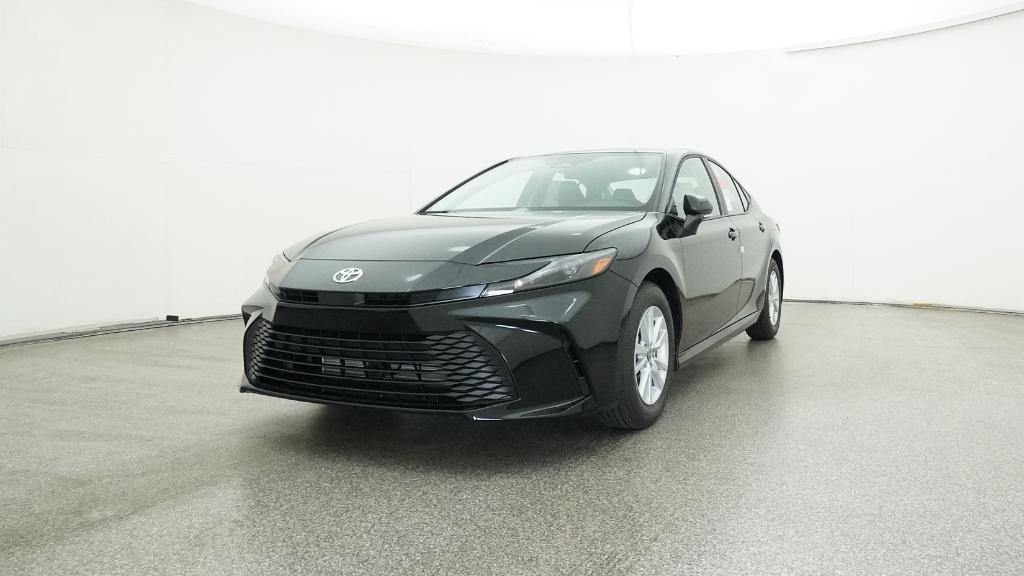 2026 Toyota Camry LE photo 4