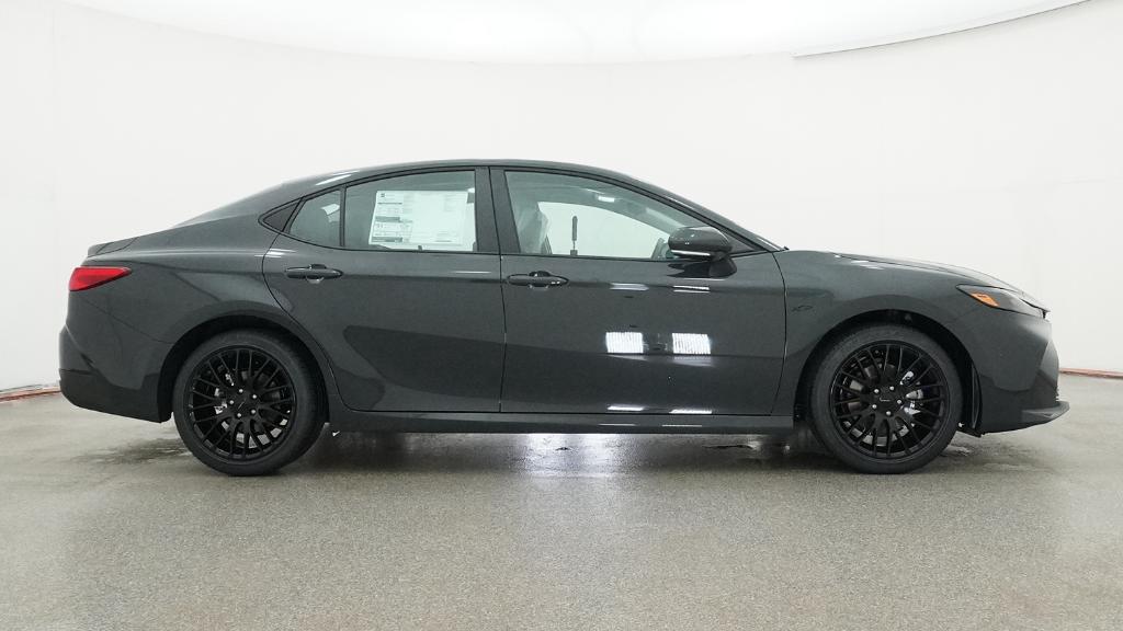 2026 Toyota Camry LE - Photo 15