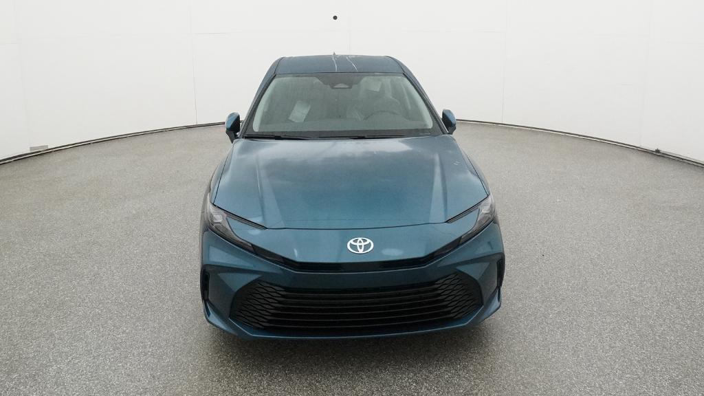 2026 Toyota Camry LE photo 2